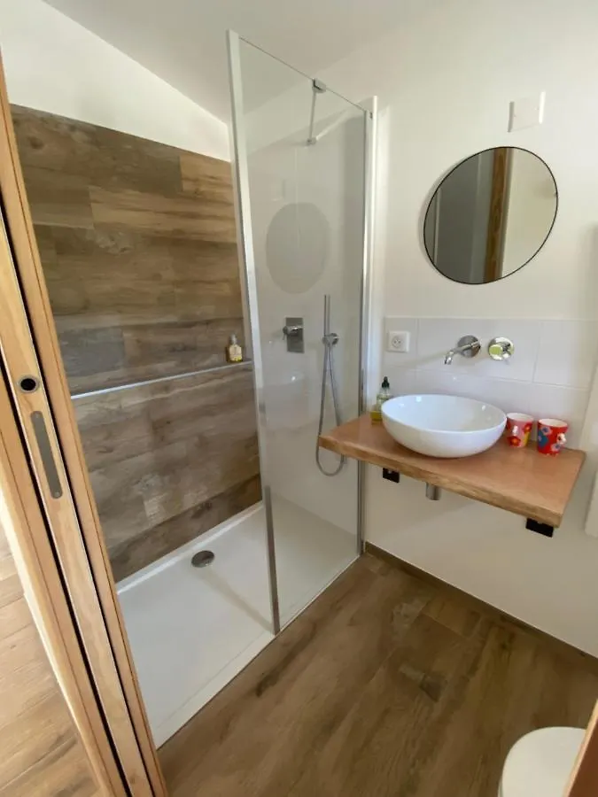 Les Cheneslierres Bed & Breakfast Lourmarin